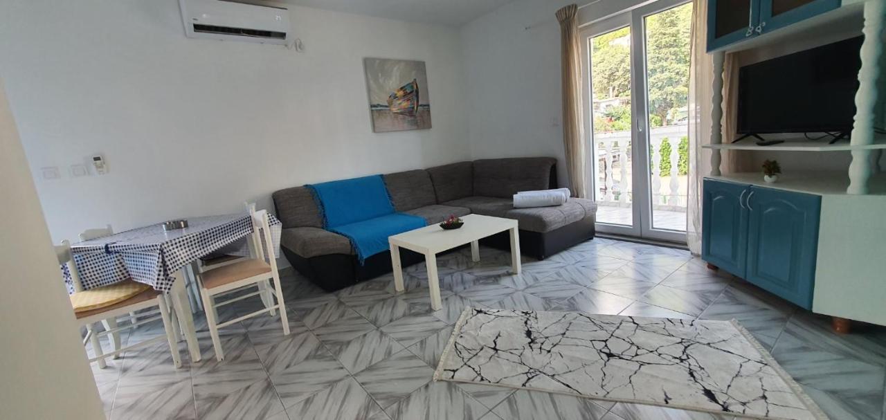 Vila Luka Apartman *